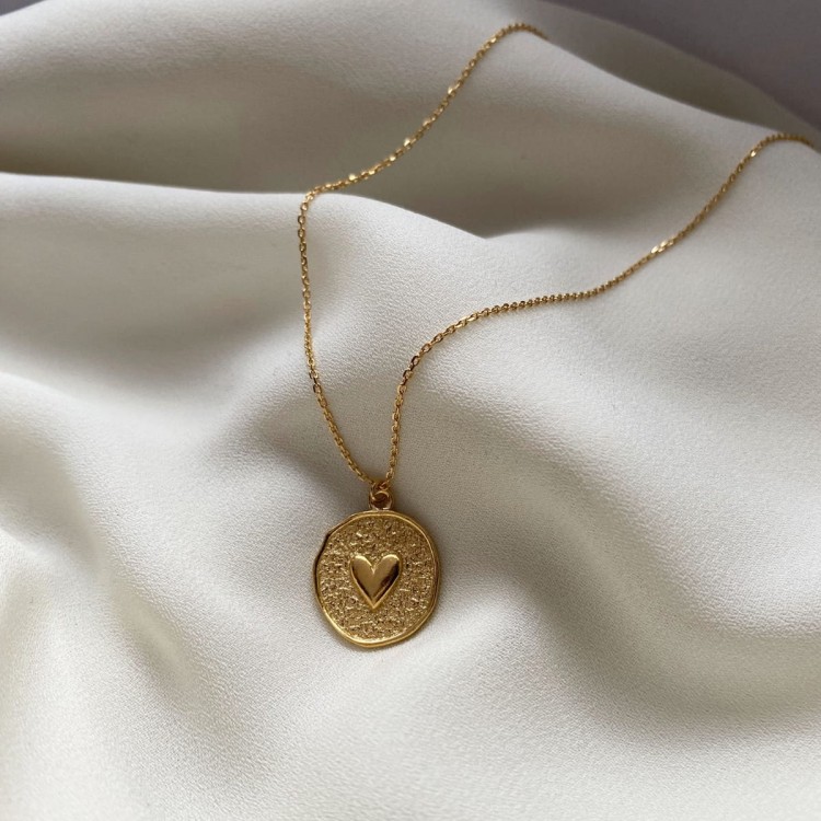 Naszyjnik srebrny pozłacany - nieregularna blaszka z sercem