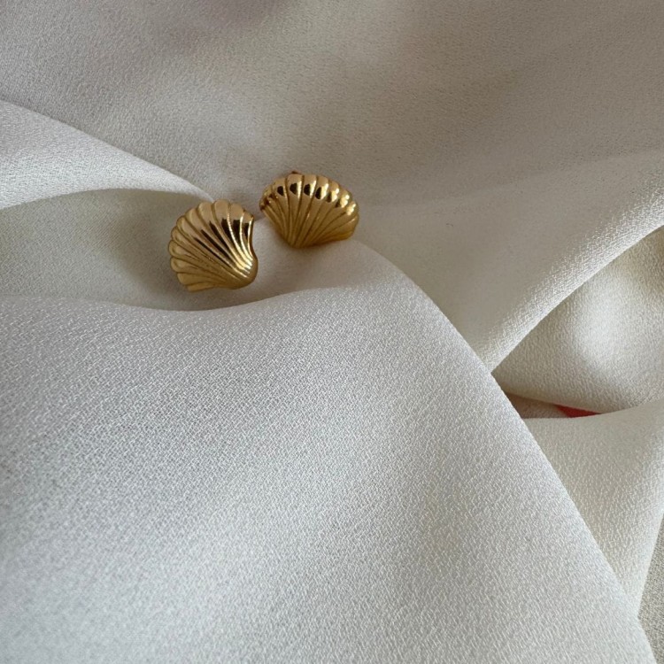 Kolczyki muszelki zapięcie sztyft.jpg